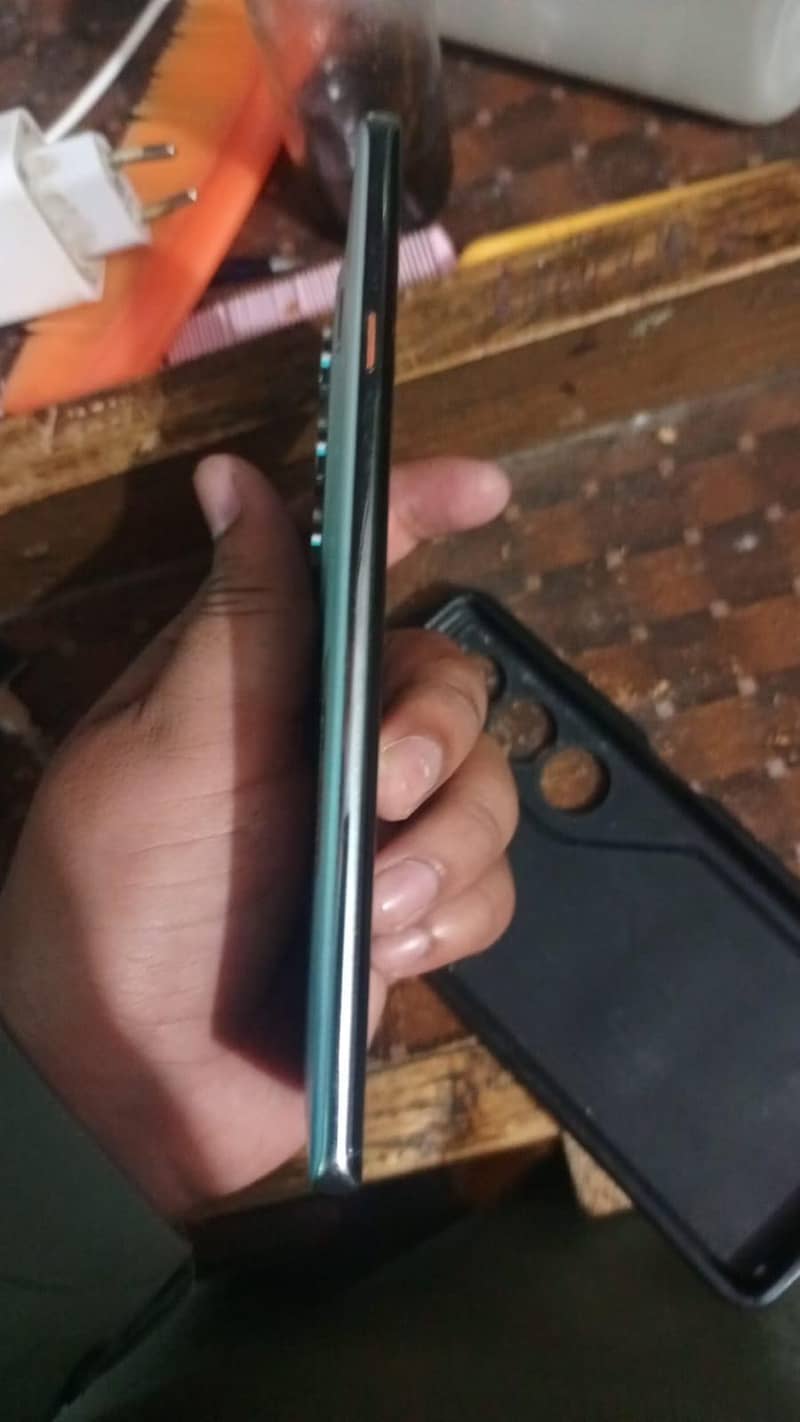 Tecno CAMON 40 Pro 3
