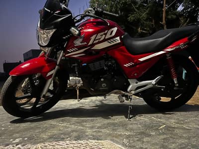 Honda CB 150 F