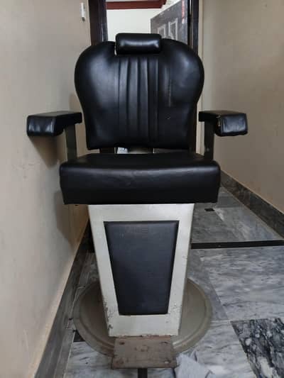 used barber chair in good condition