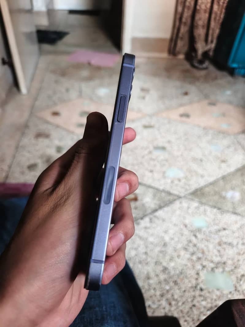 Apple iPhone 12 2