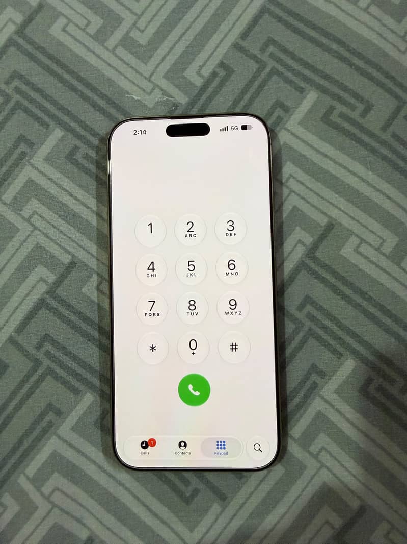 Apple iPhone 16 Pro Max 3