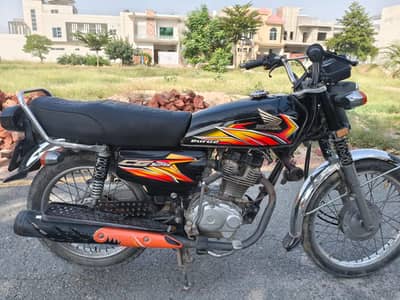 Honda 125 black 2021
