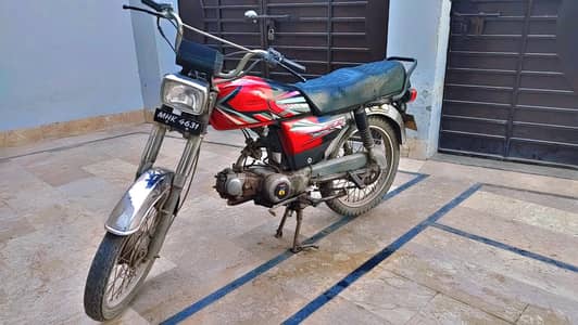Unique CD 70 in Multan Model 2007