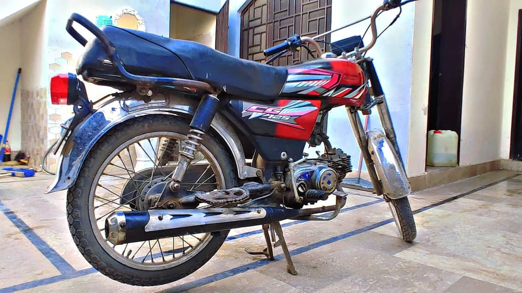 Unique CD 70 in Multan Model 2007 2