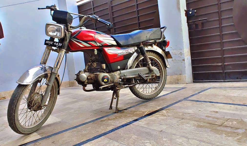 Unique CD 70 in Multan Model 2007 3