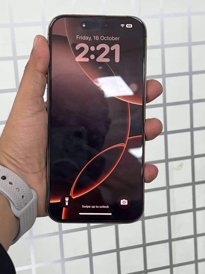 Apple iPhone 16 Pro Max 1