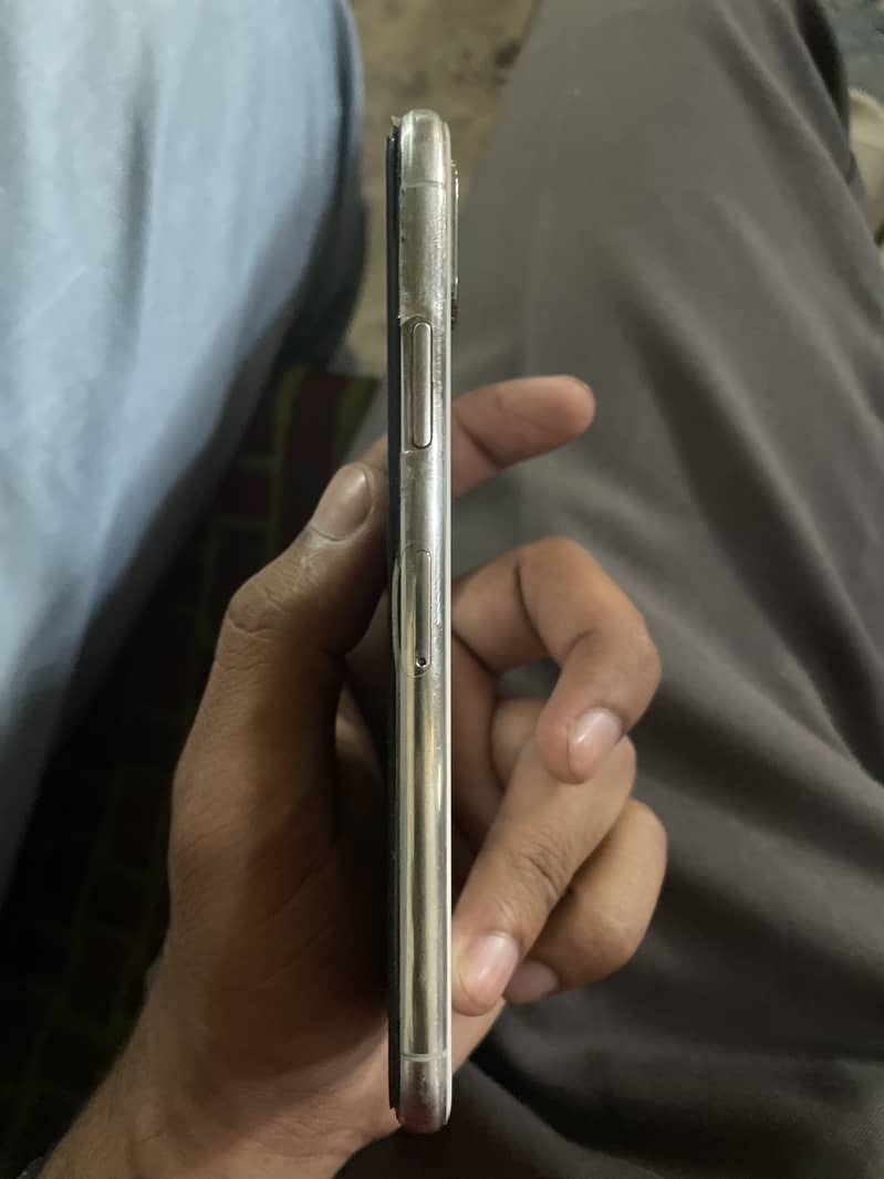 Apple iPhone X 1