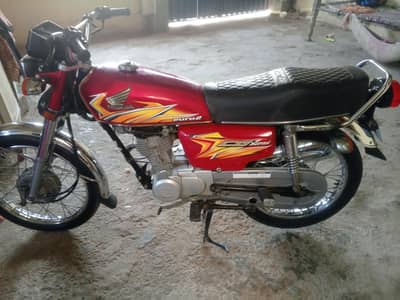 Honda 125 motorcycle