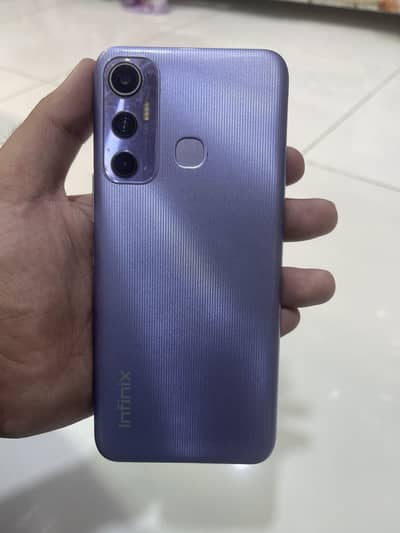 Infinix Hot 11