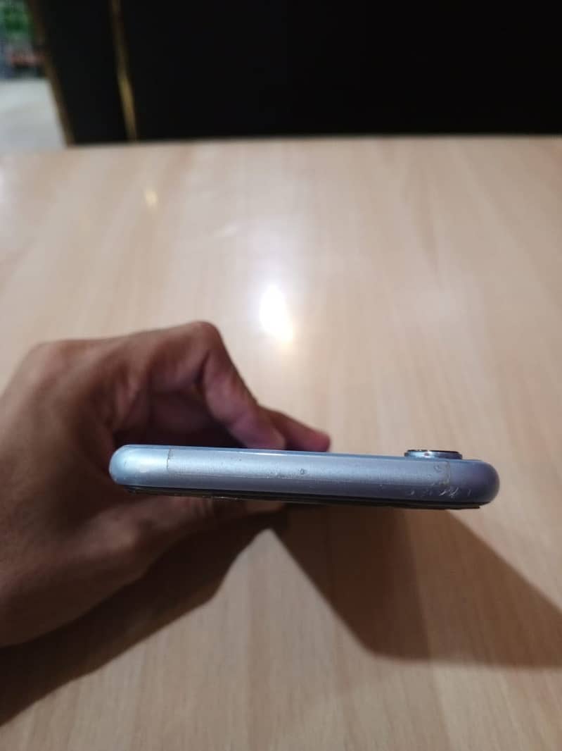 Apple iPhone XR 3