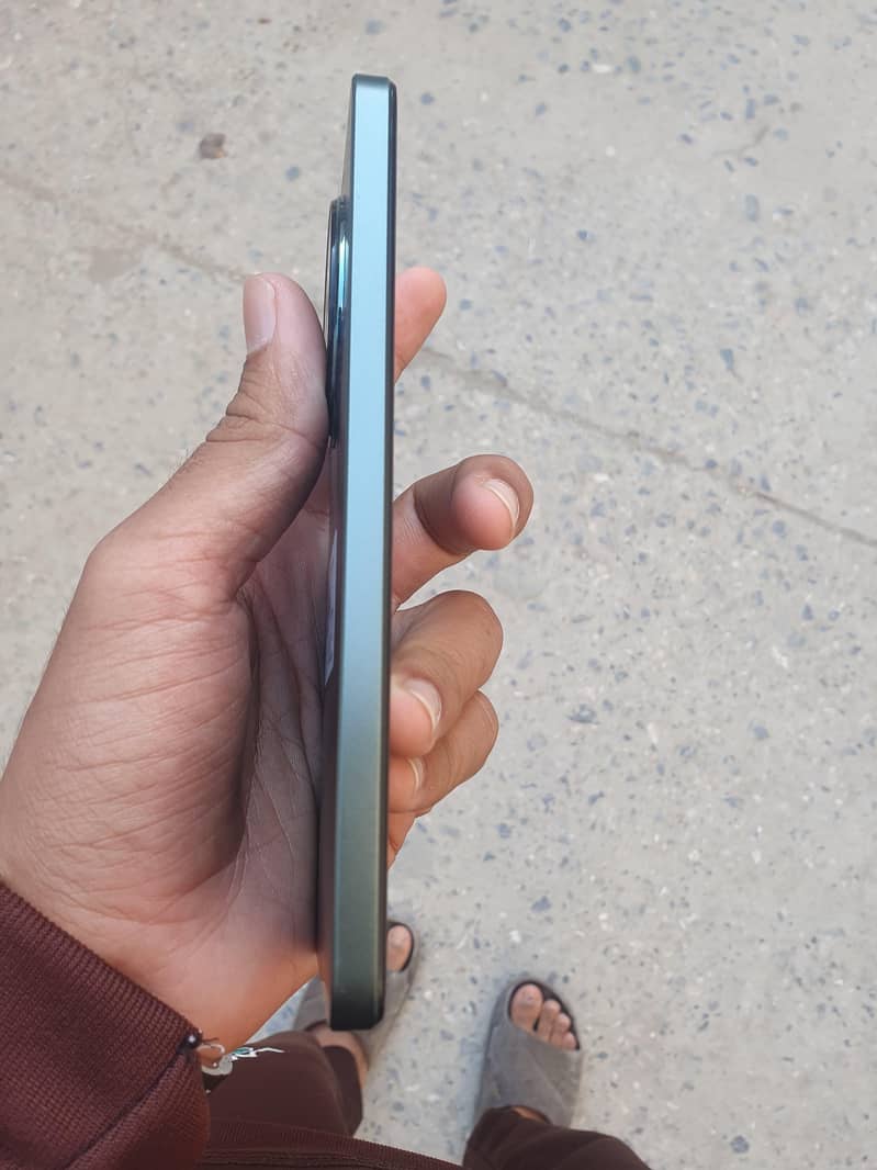 Realme 12 6
