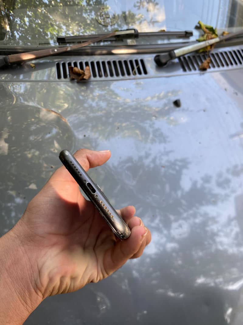 Apple iPhone 11 1