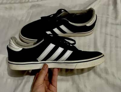 Original Adidas Sneaker Size 43/9 Size 9/43