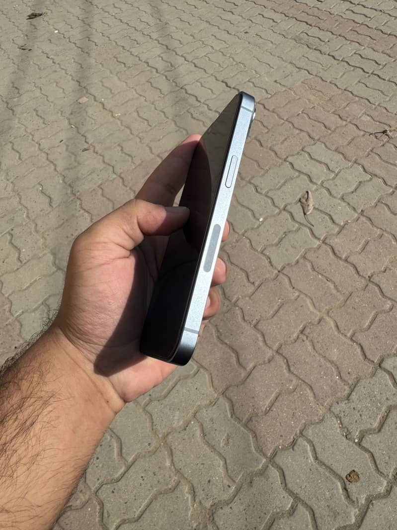 Apple iPhone 14 4