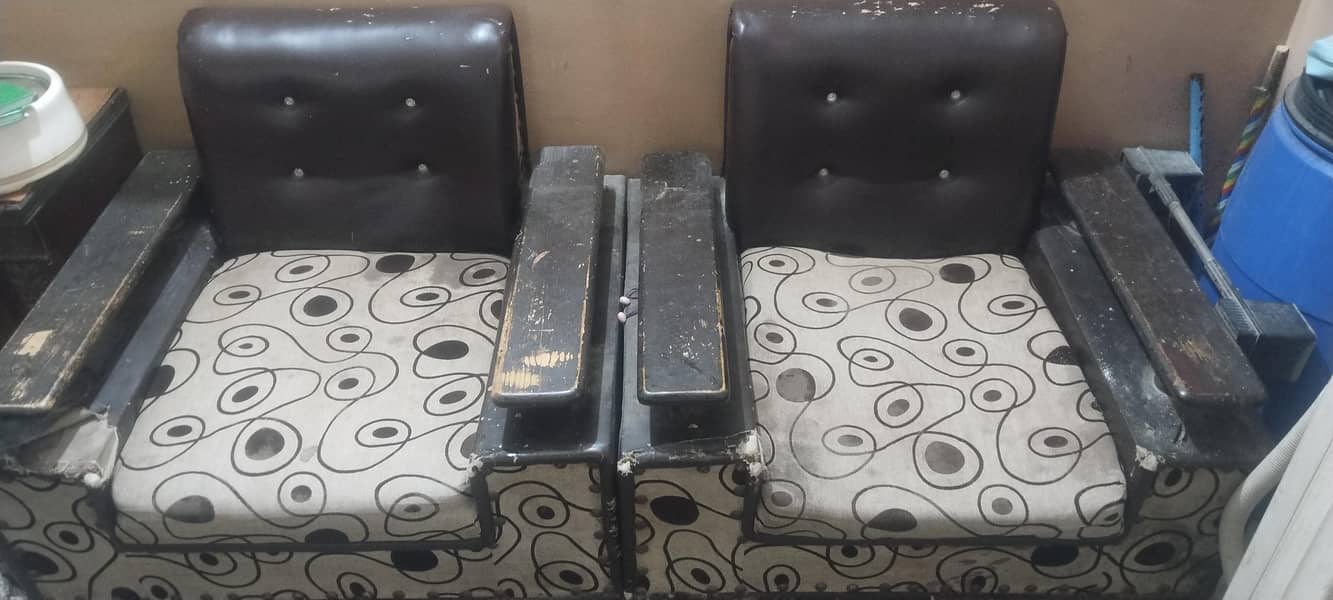 2 Peace Single Sofa Sets 0