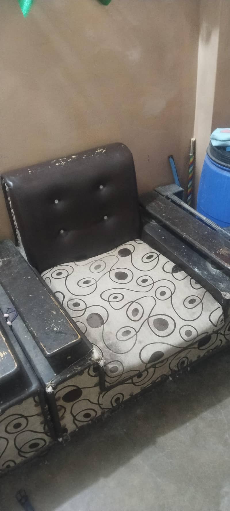 2 Peace Single Sofa Sets 1