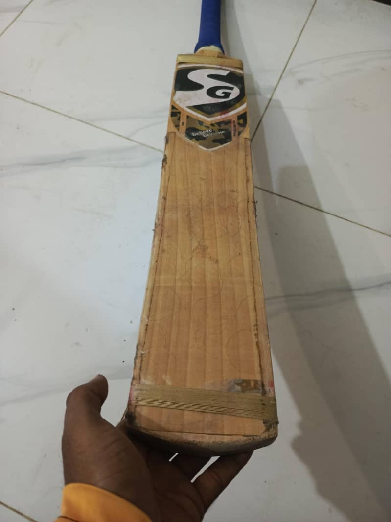 cricket bat 4
