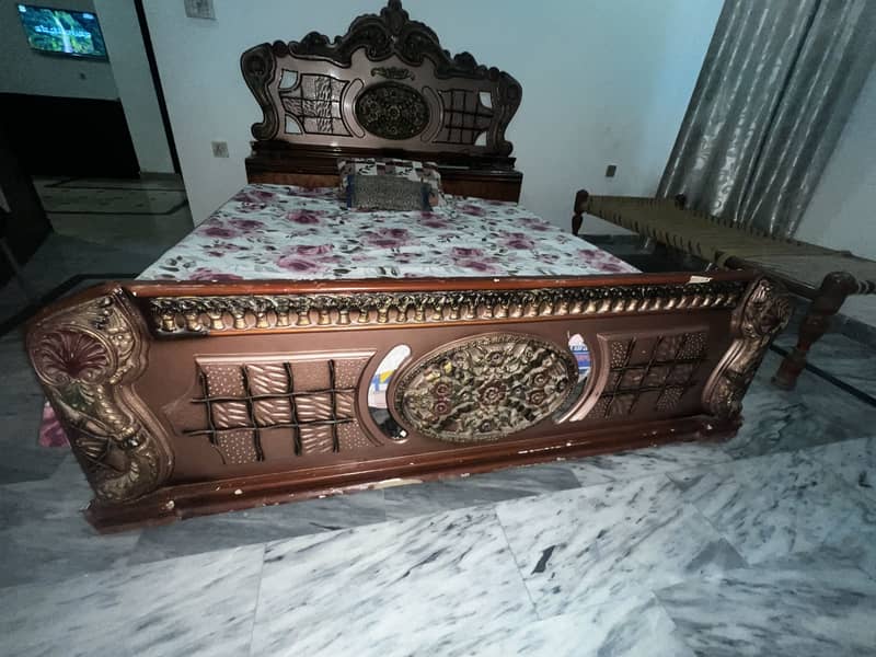 king size bed 1