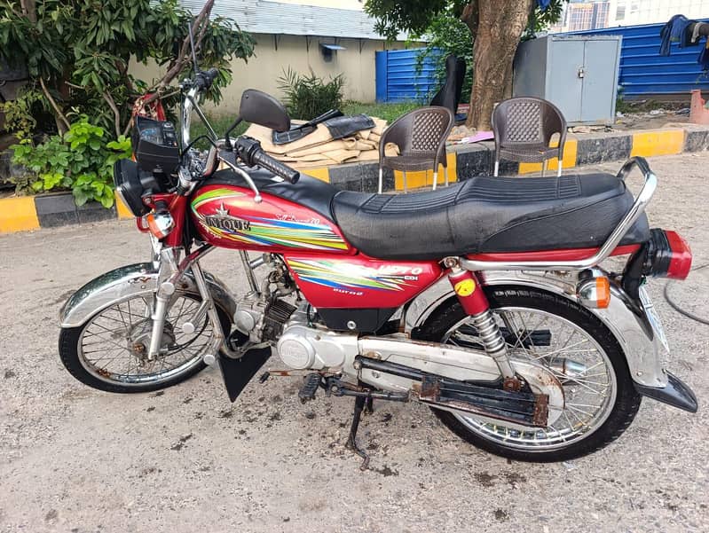 Unique UD 70 0