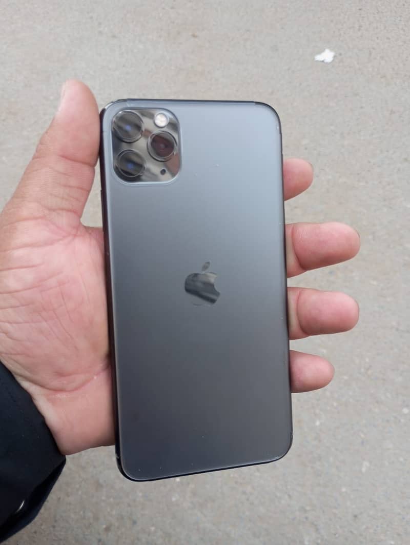 Apple iPhone 11 Pro Max 5