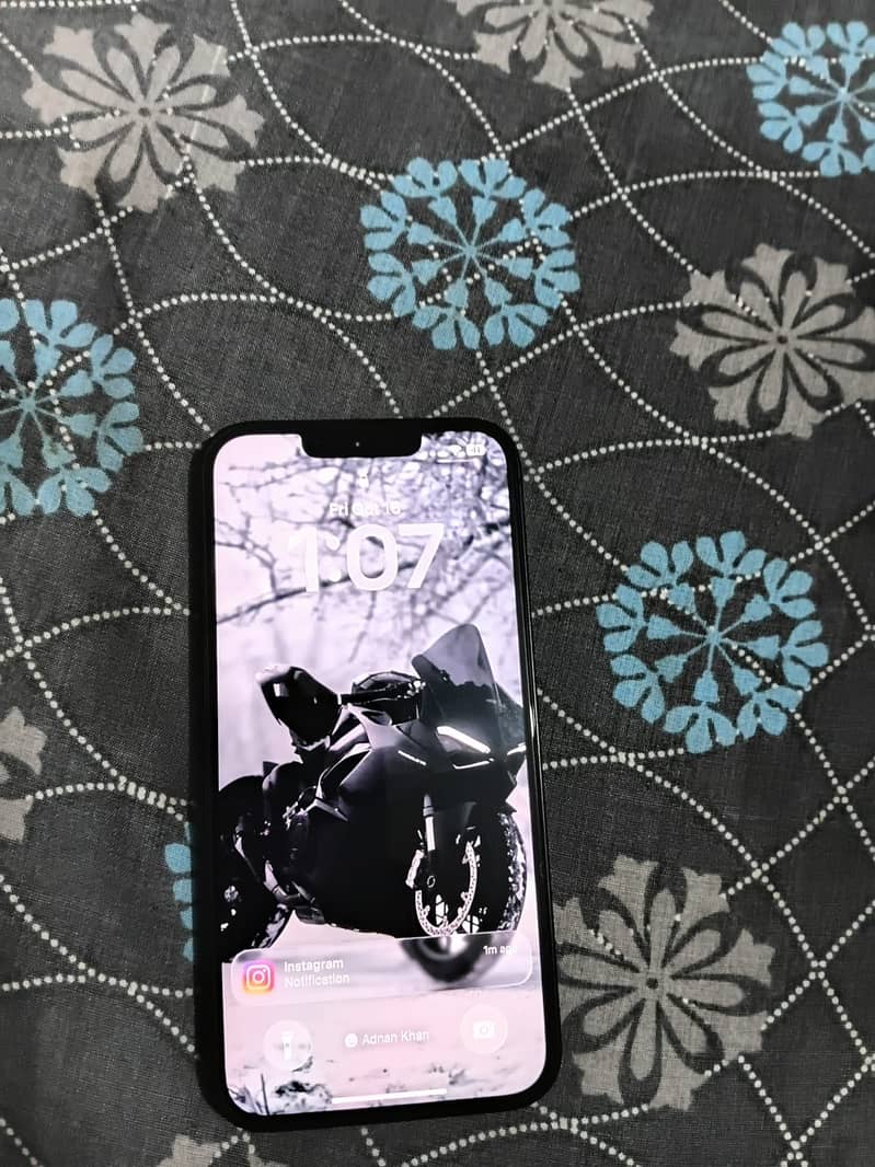 IPhone 13 2