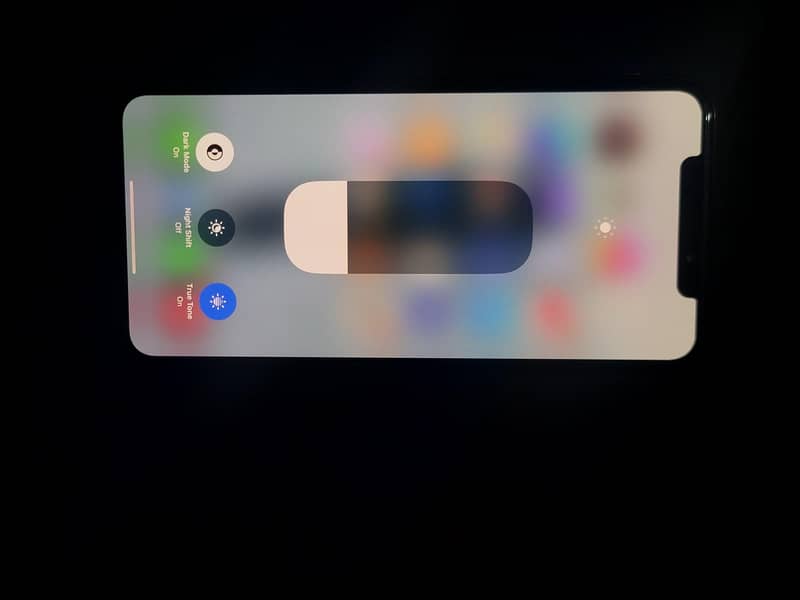 Apple iPhone XS Max 7