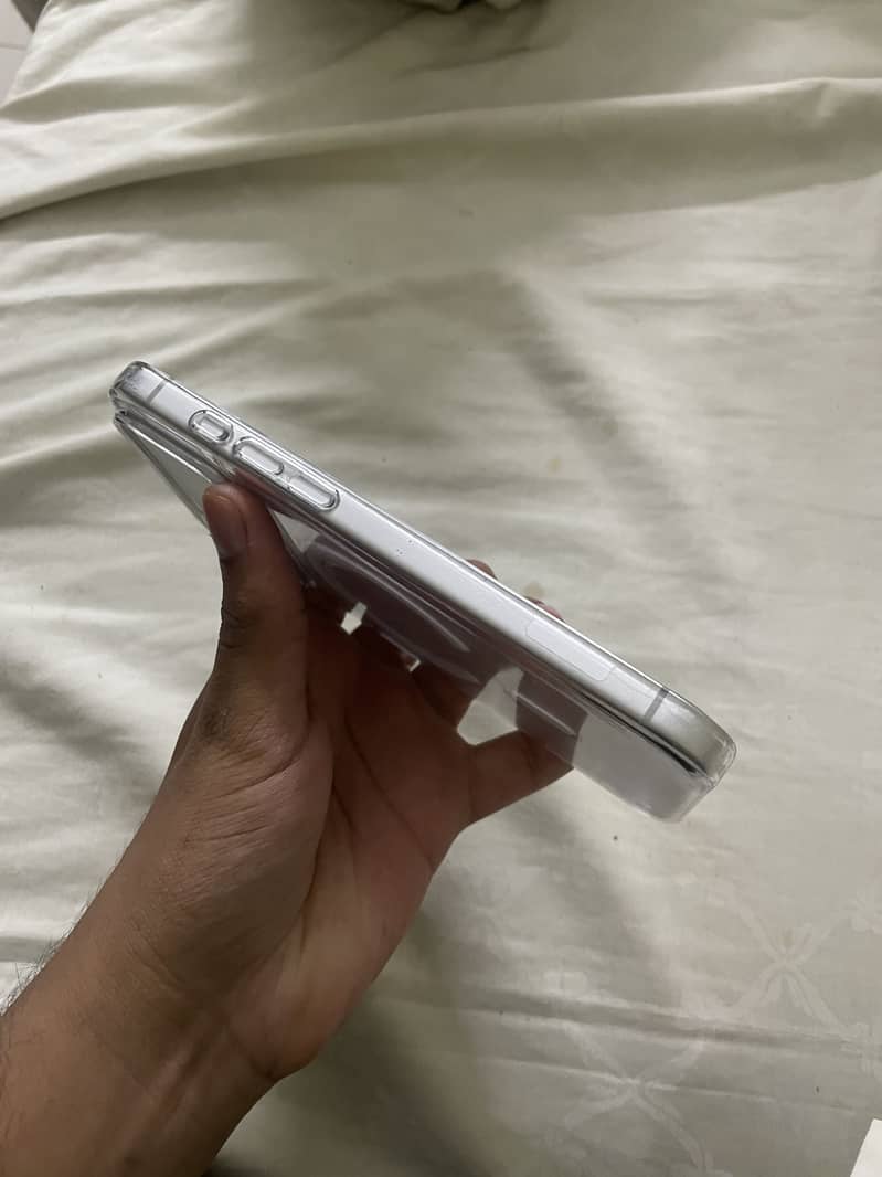Apple iPhone 17 Pro Max 2