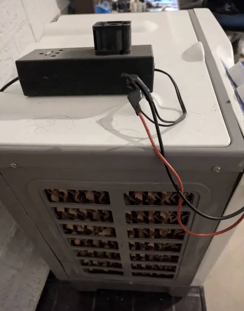 12 Volt AC/DC mini cooler 1