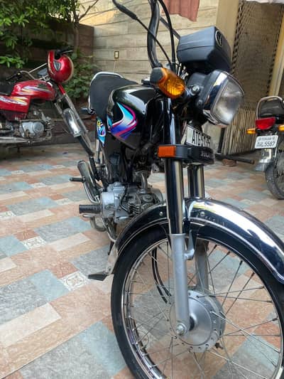 Honda CD 70 black
