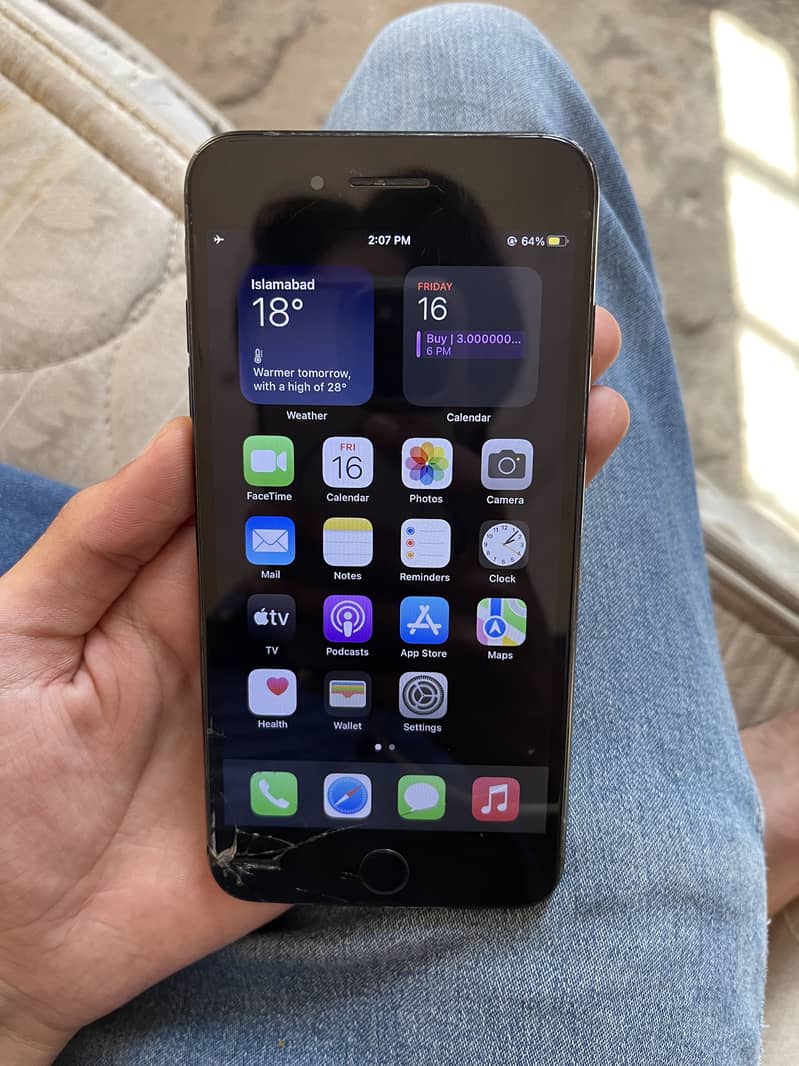 Apple iPhone 7 Plus 5