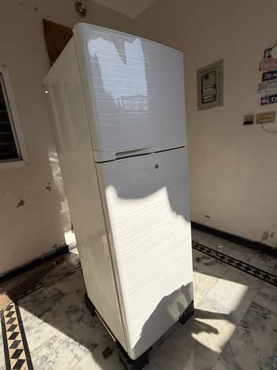 Fridge for Sale In good condition and Lush condition