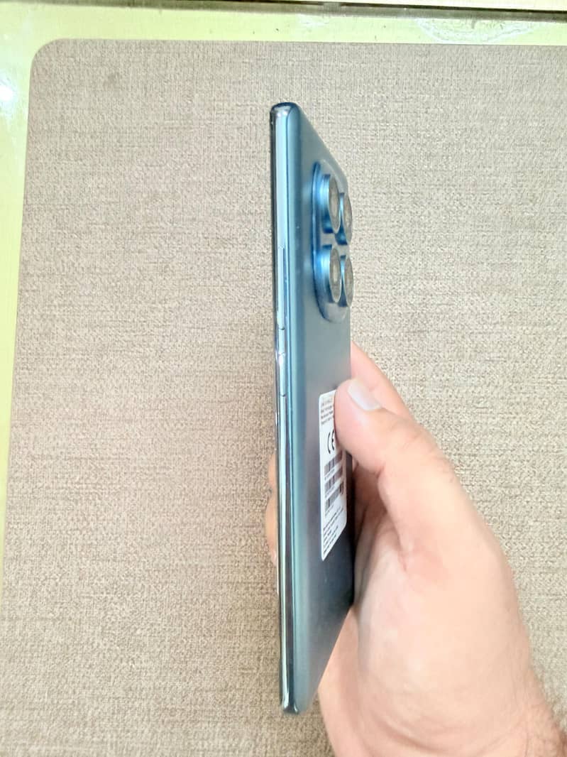 Xiaomi Redmi Note 14 Pro 8GB RAM 256GB Storage 2