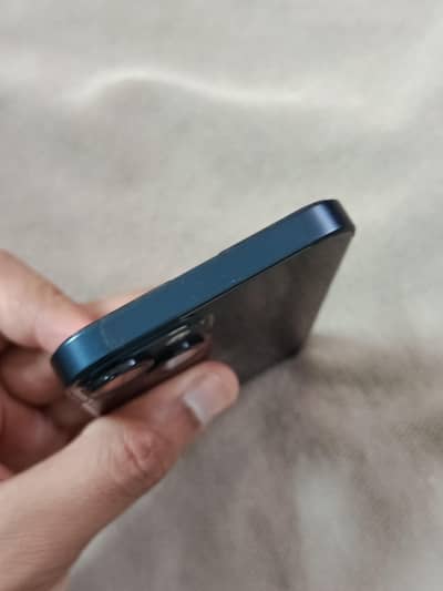 Apple iPhone 13 MDM