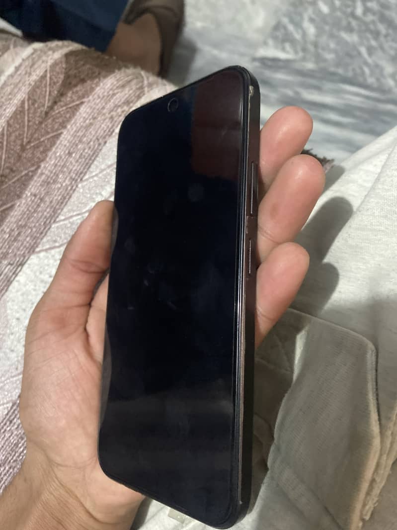 OPPO A6s 1