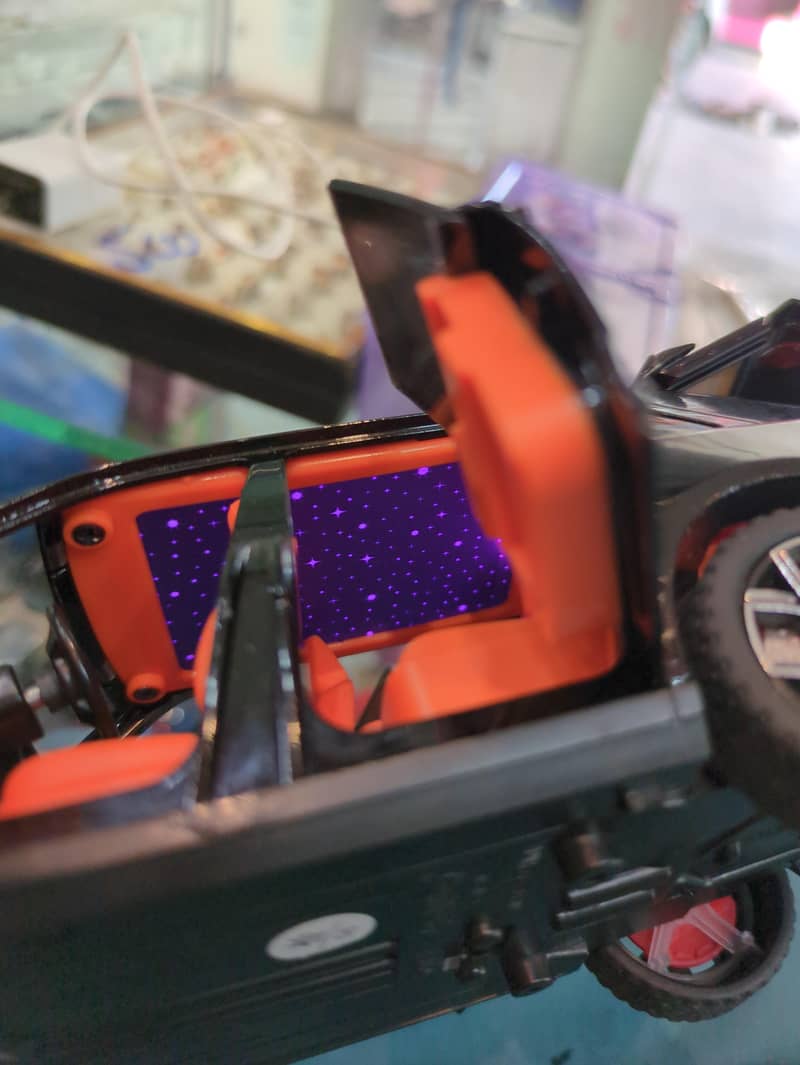 DIE CAST CAR 4