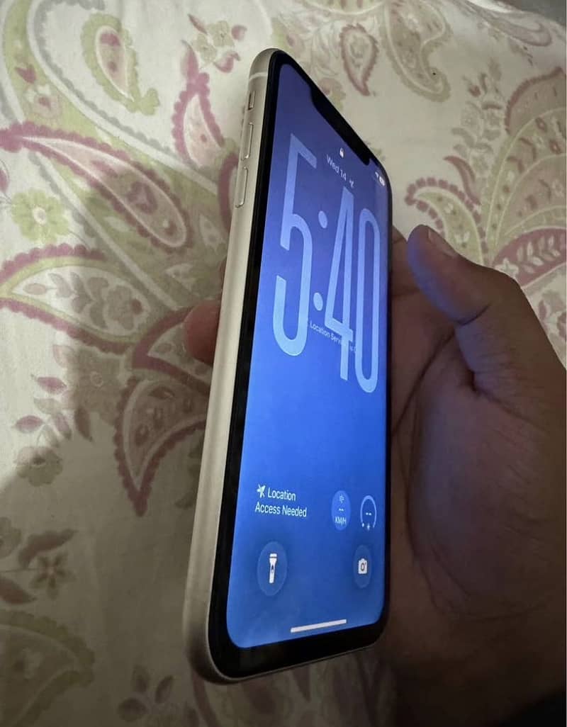 Apple iPhone 11 1