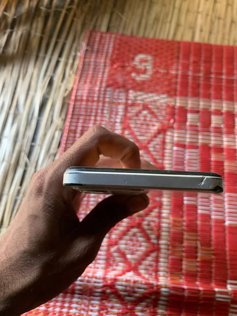 Realme C71 3