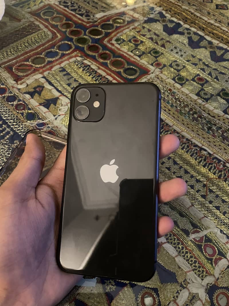 Apple iPhone 11 0