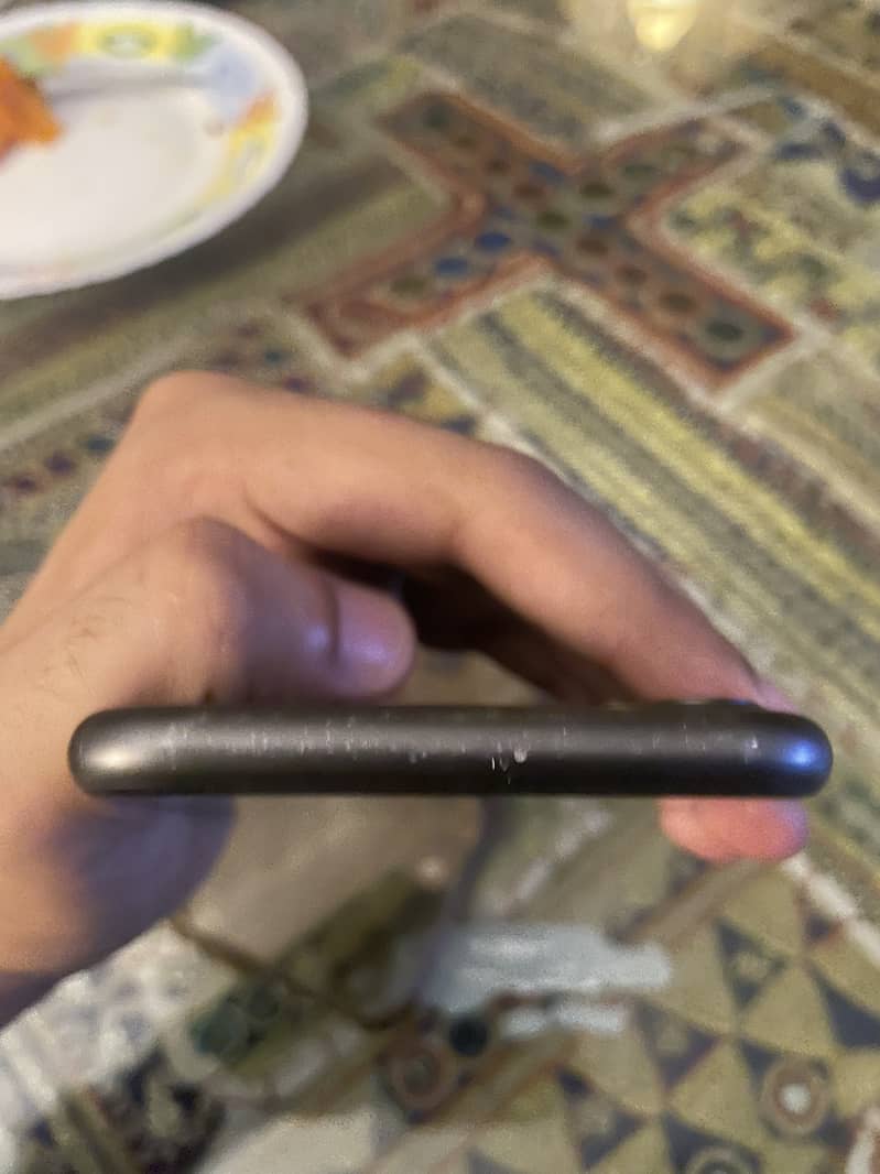 Apple iPhone 11 5