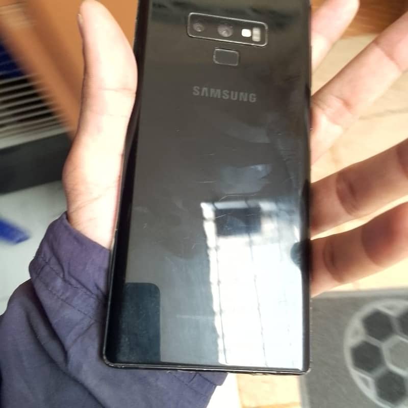Samsung Mobile Note 9 1