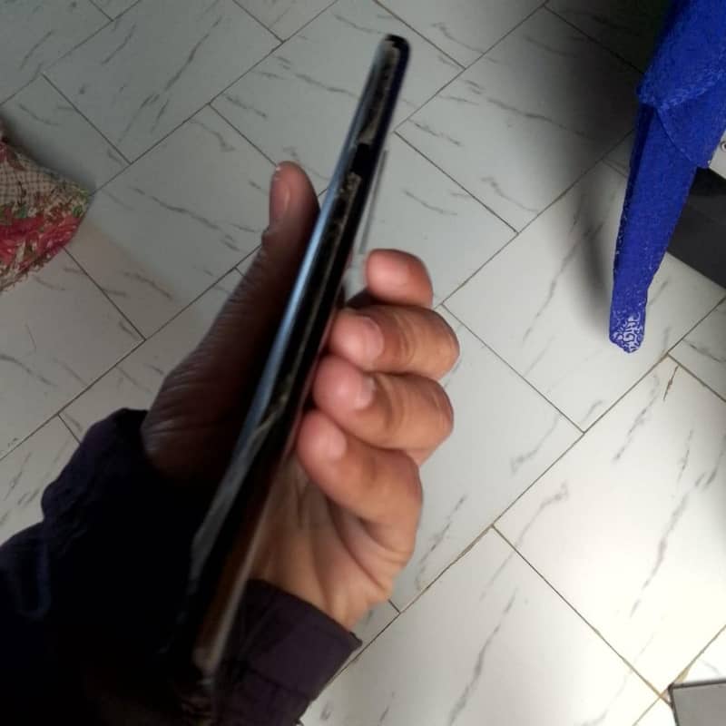 Samsung Mobile Note 9 7