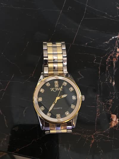 Quartz Men Watch gloden and silver Almost new