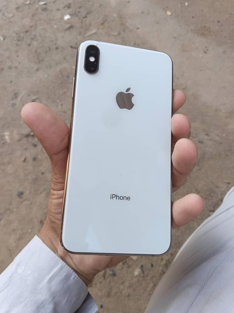 Apple iPhone XS Max 0