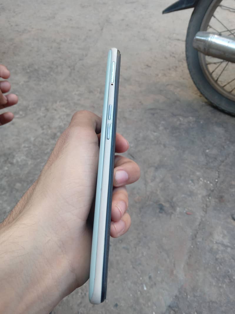 OPPO A53 3
