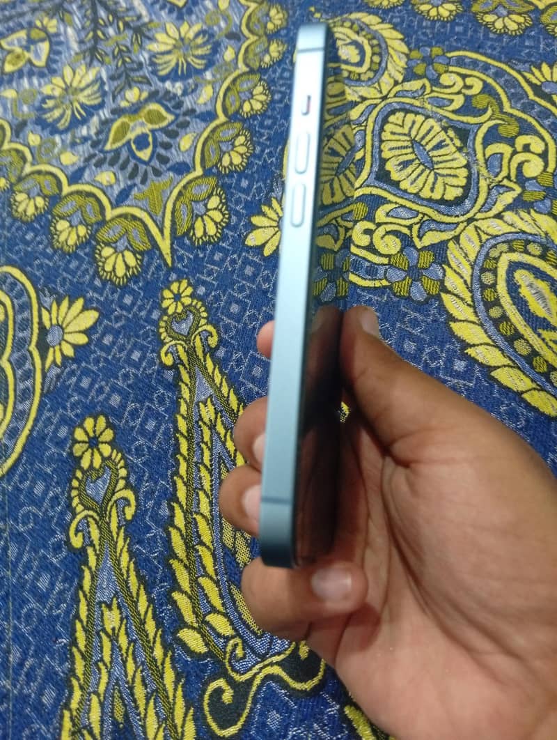 Apple iPhone 14 1