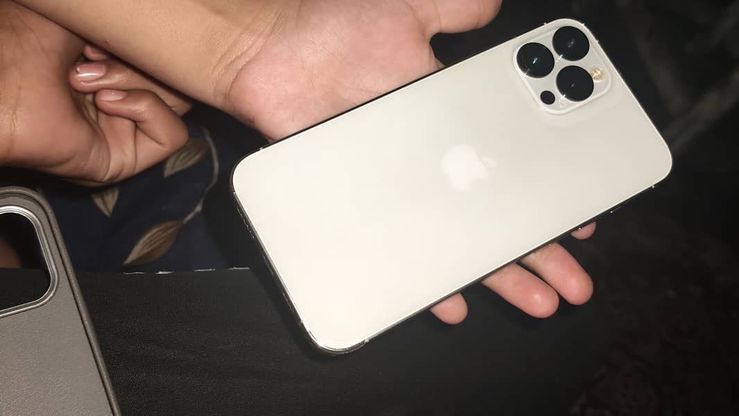Apple iPhone 12 Pro Max 6
