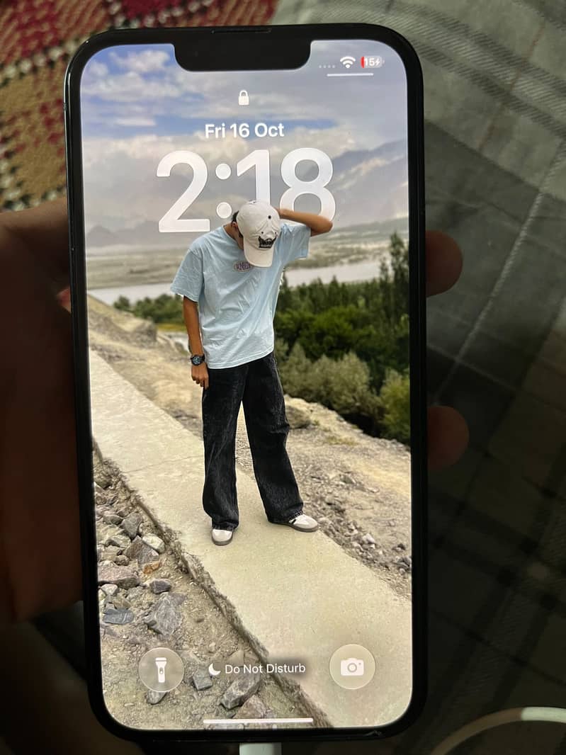 Apple iPhone 13 4