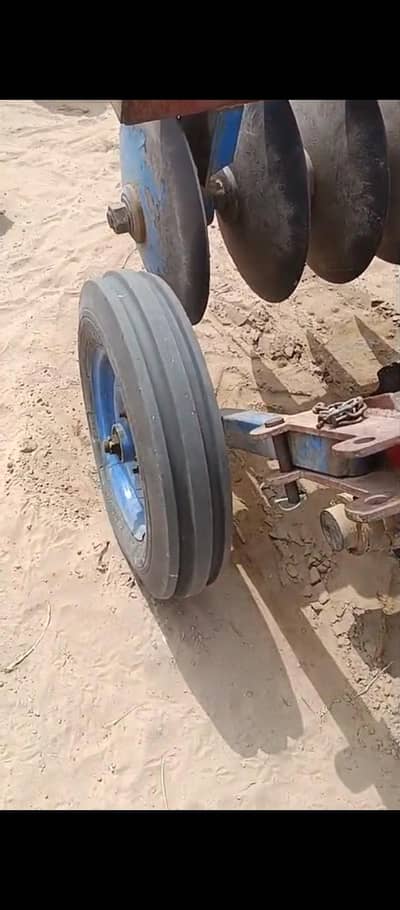 new aroow for tractor