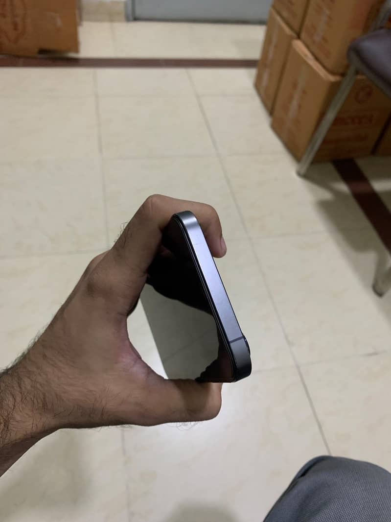 Apple iPhone 12 Pro Max 3