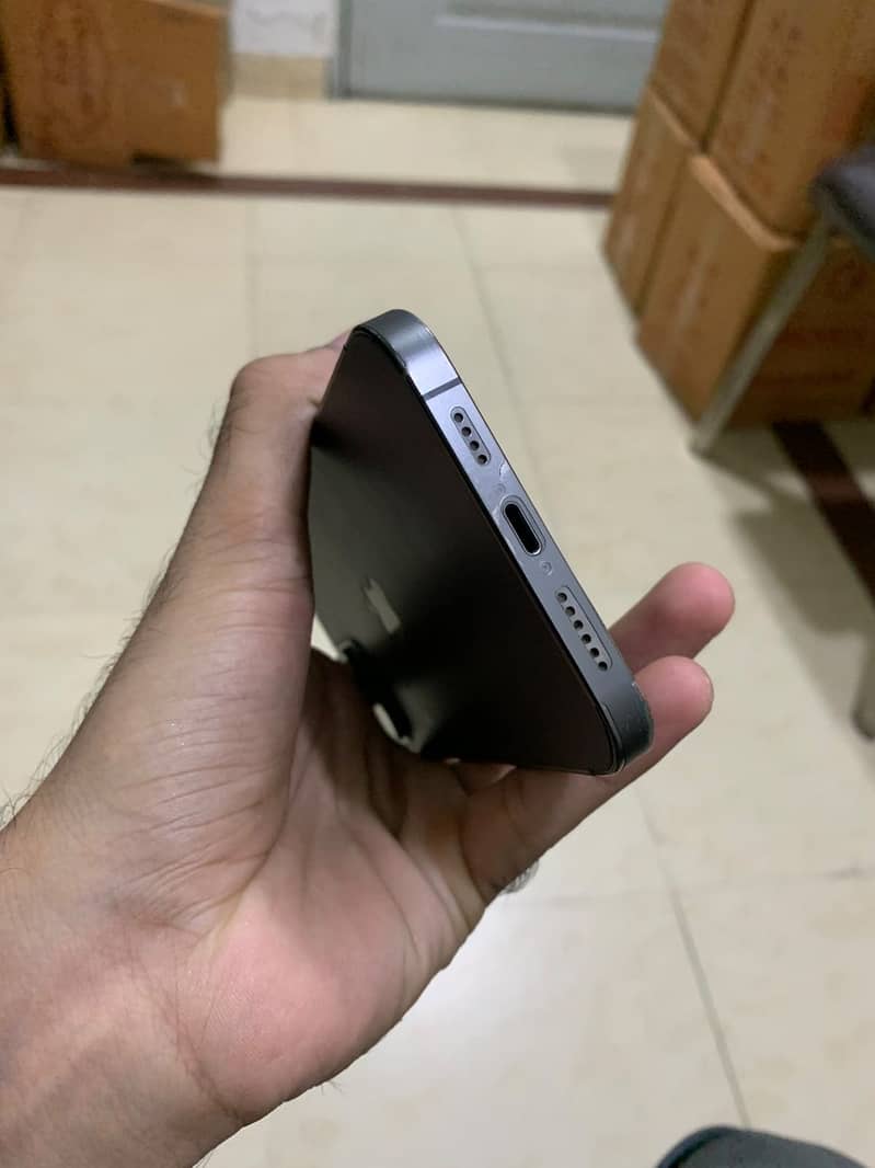 Apple iPhone 12 Pro Max 5